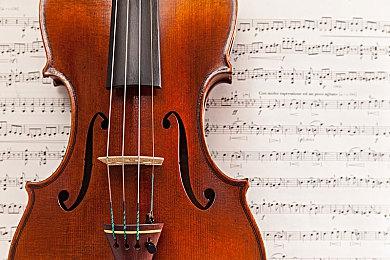 生存动作类RPG游戏《生死抉择：血霾》迎来一周年纪念，并进行了大规模更新