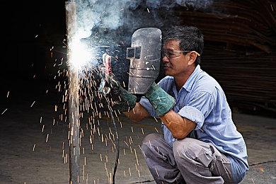 大受好评！超90%粉丝选《光与影：33号远征队》为年度游戏